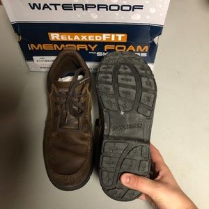 skechers men's segment melego leather chukka